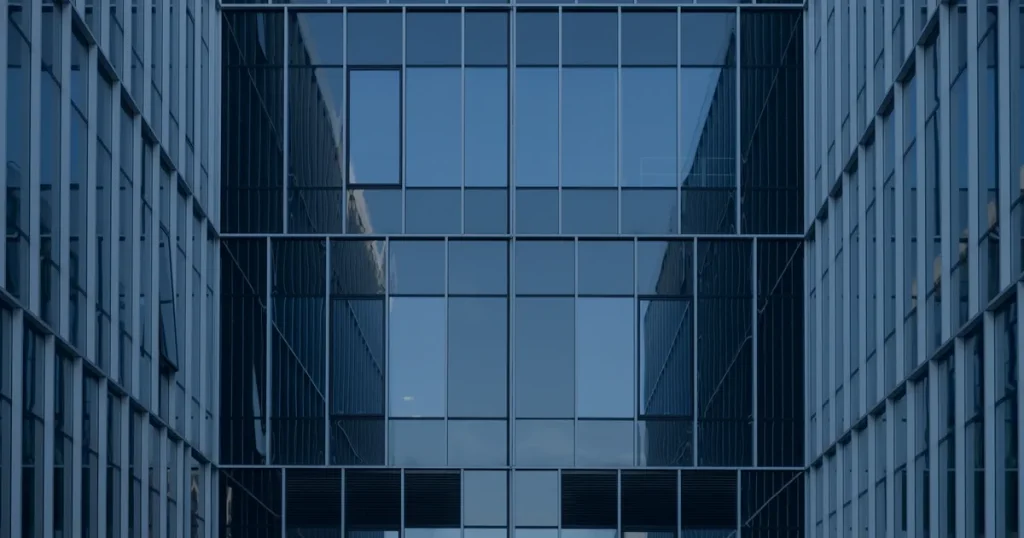 Ambiente de tecnologia em azul ilustrando como um ambiente computacional confiável ajuda no crescimento